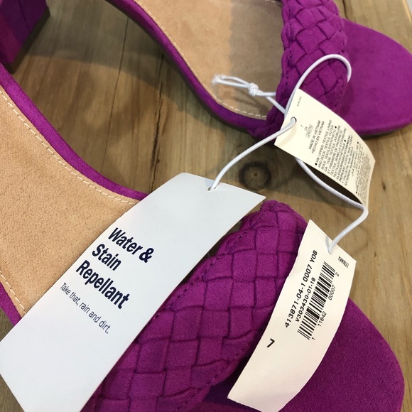 5/$25 NWT Old Navy Heels - Picture 6 of 7